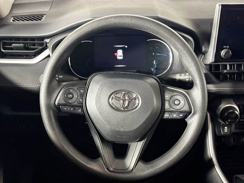Used 2024 Toyota RAV4 LE image 13