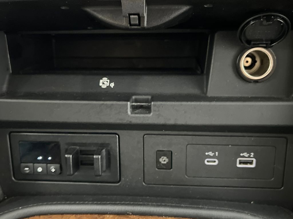 Used 2023 Nissan Armada SL w/ Captain's Chairs Package image 56