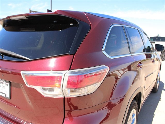 Used 2015 Toyota Highlander Limited AWD/4WD image 9