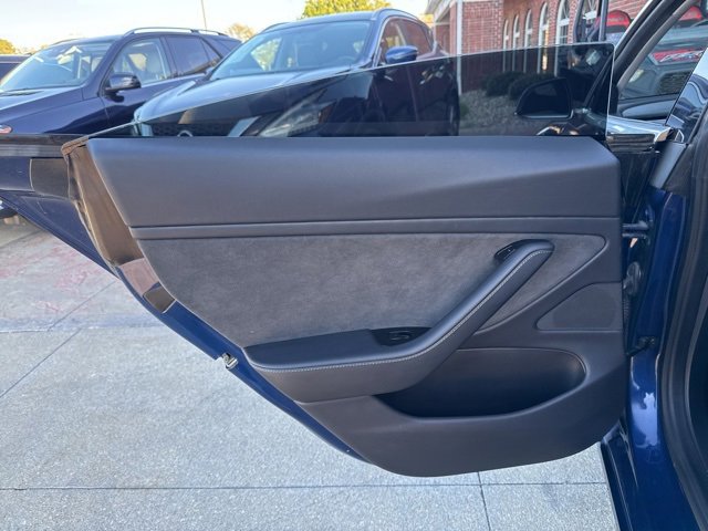 Used 2020 Tesla Model 3 Long Range image 43