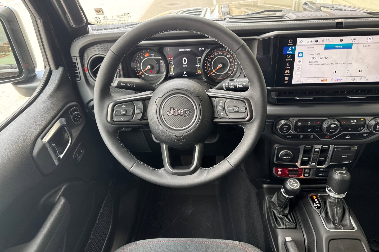 New 2025 Jeep Wrangler Unlimited Rubicon image 12
