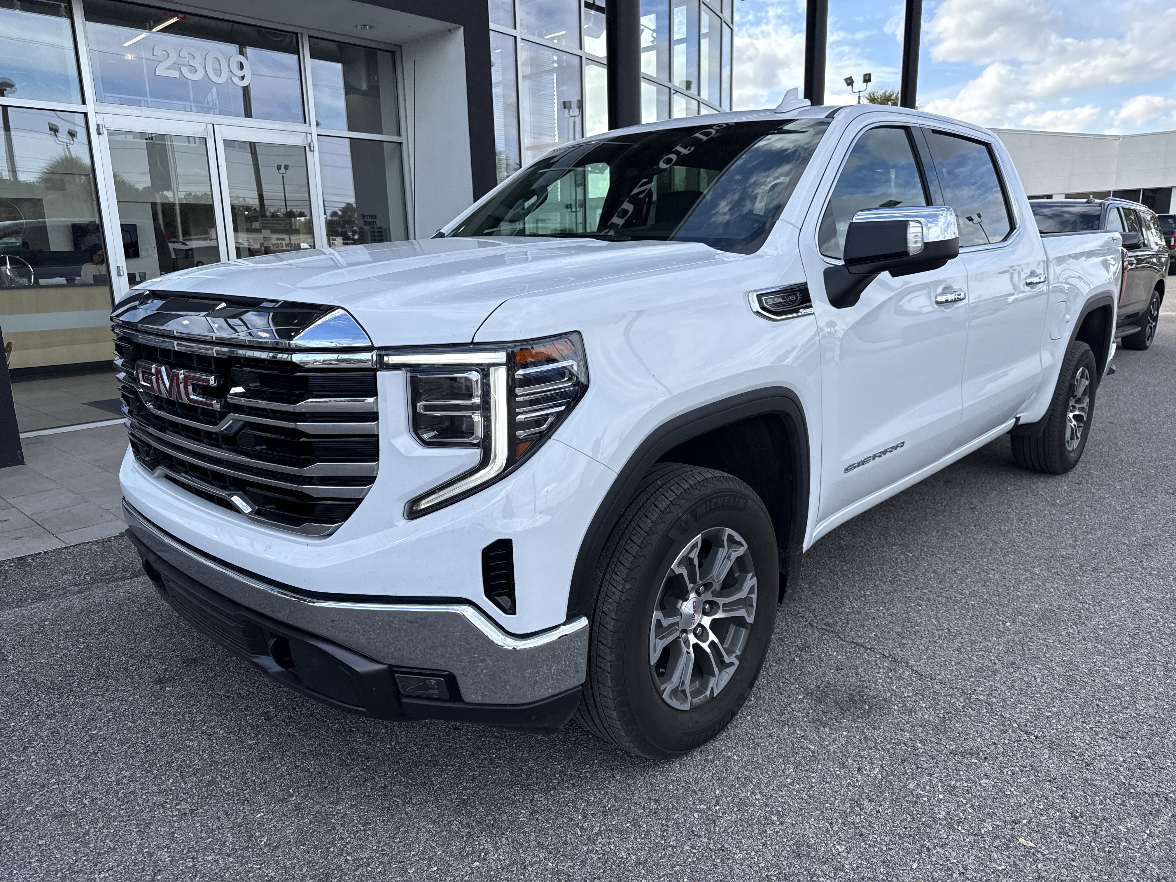 Used 2024 GMC Sierra 1500 SLT