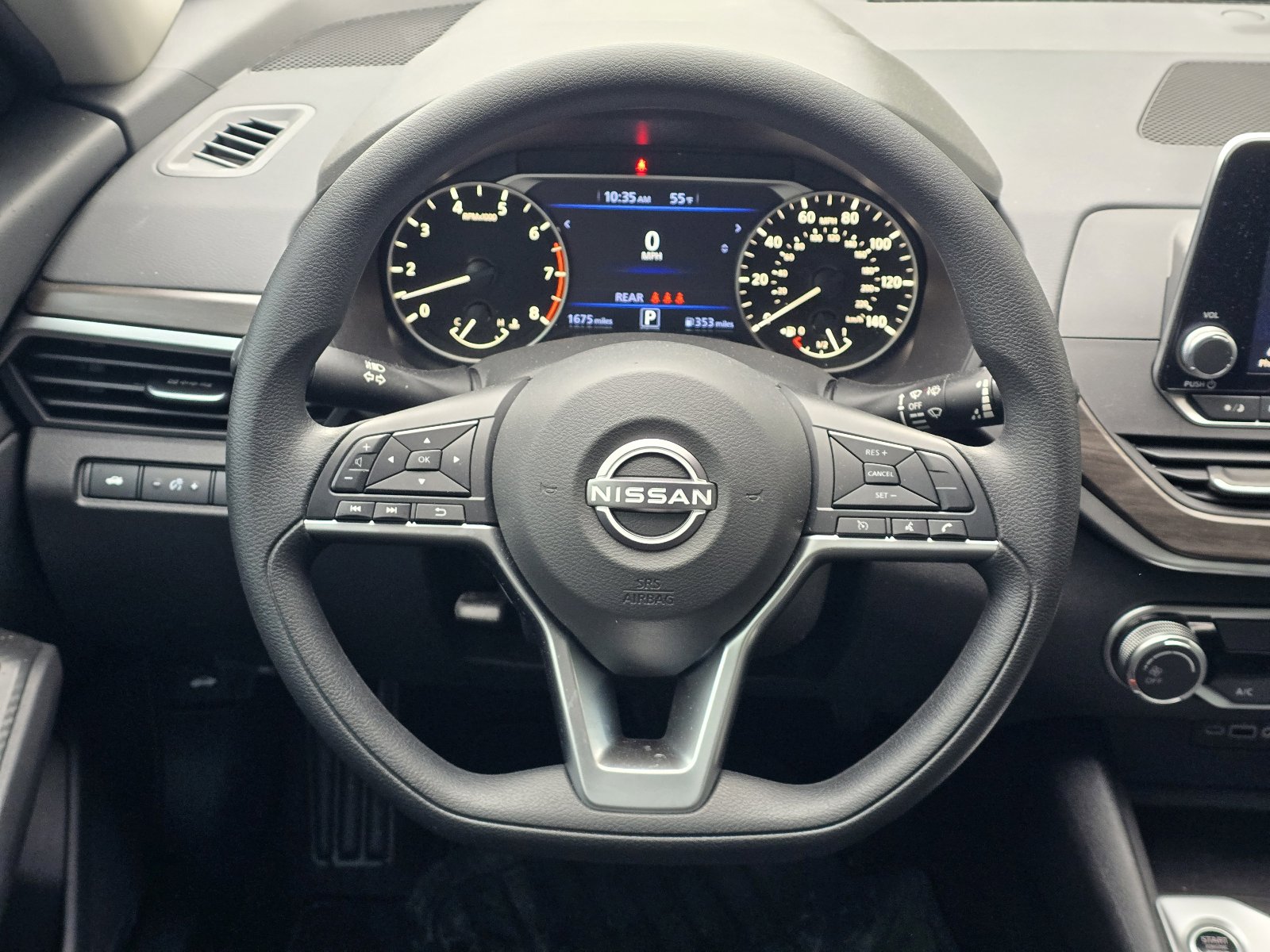 Used 2025 Nissan Altima 2.5 SV FWD image 14