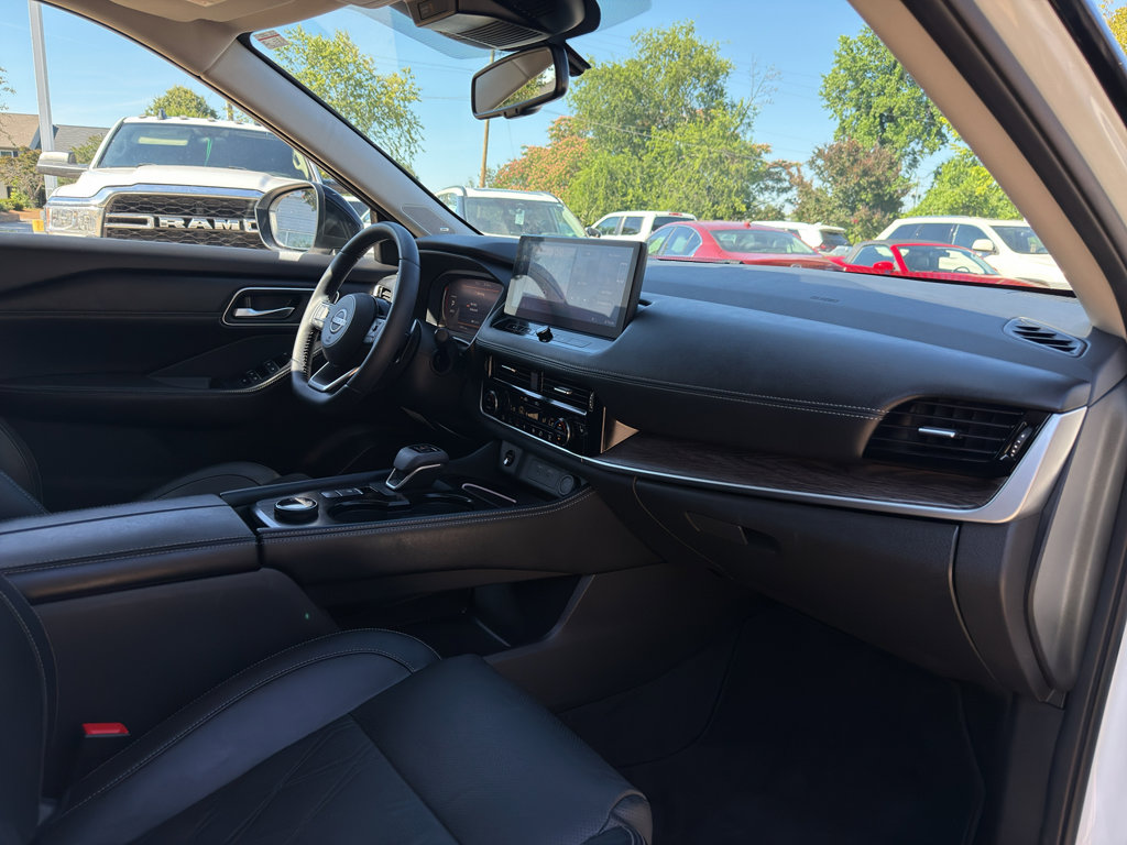 Used 2024 Nissan Rogue Platinum w/ Platinum Premium Package AWD/4WD image 20