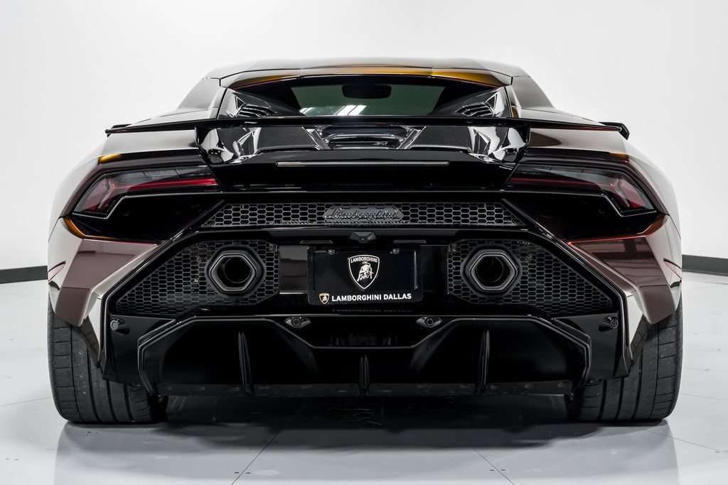 Used 2024 Lamborghini Huracan Tecnica RWD image 4