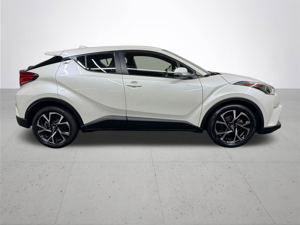 Used 2018 Toyota C-HR XLE image 8