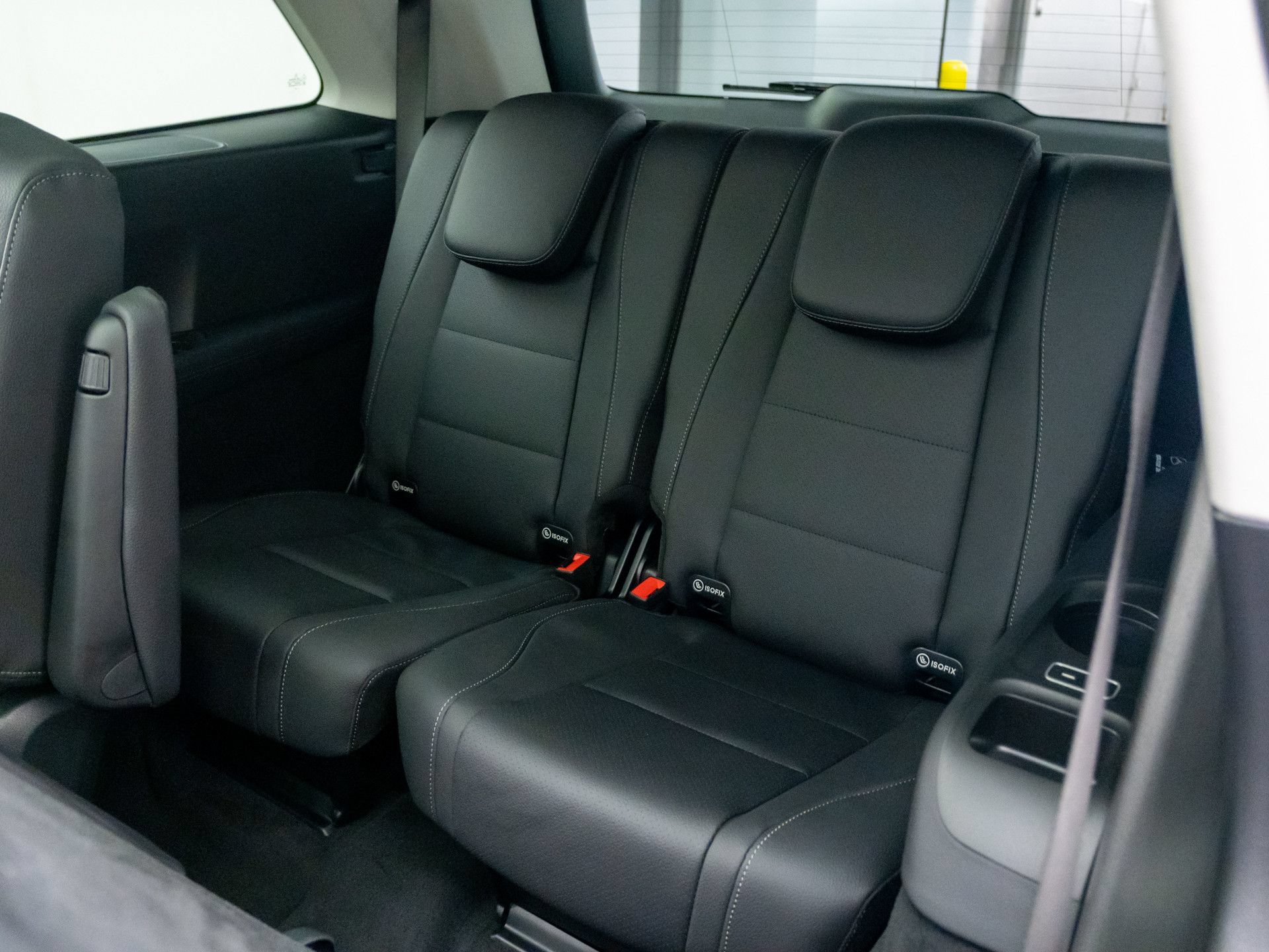 New 2026 Mercedes-Benz GLS 450 4MATIC image 19