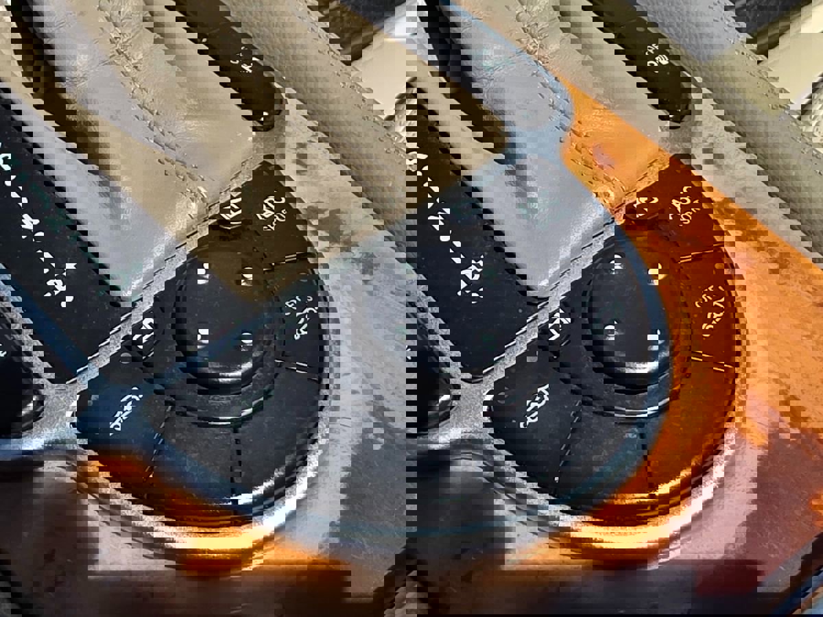 Used 2012 Mercedes-Benz SL 550 image 42