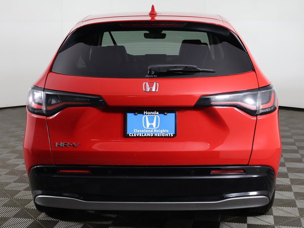Used 2023 Honda HR-V EX-L image 12