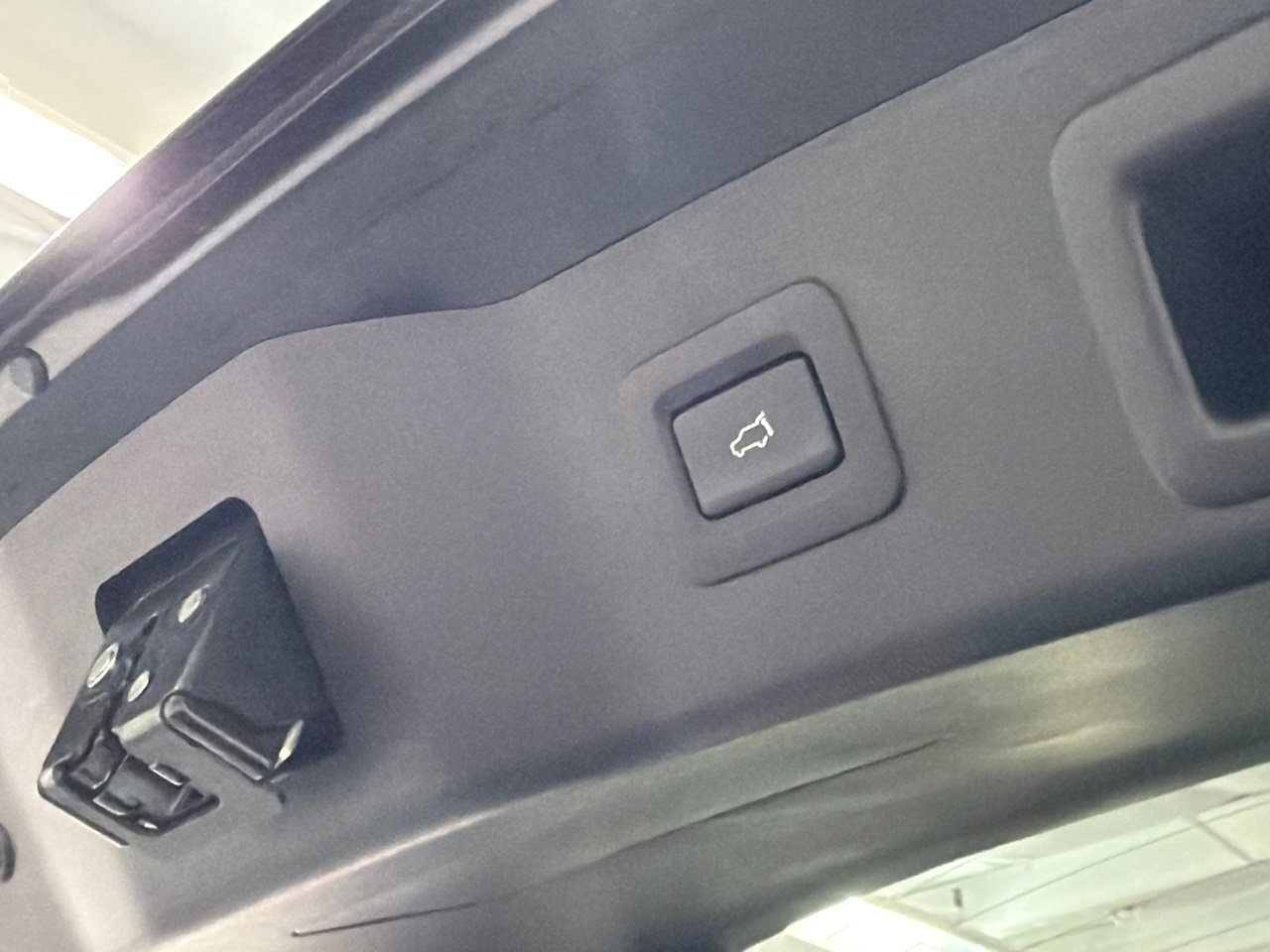 Certified 2025 MAZDA CX-5 AWD 2.5 S w/ Preferred Package image 9