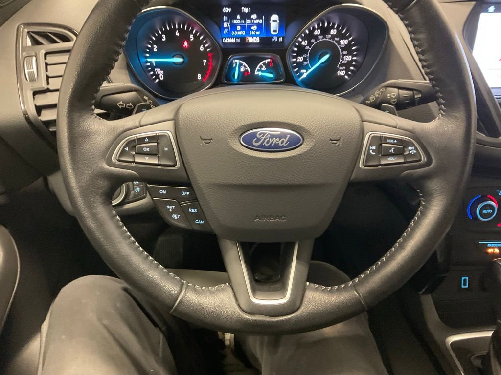 Used 2017 Ford Escape Titanium image 15