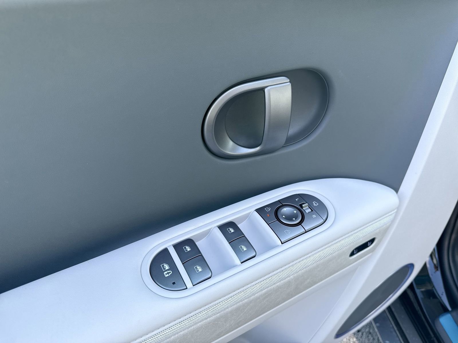 New 2026 Hyundai Ioniq 5 Limited image 14