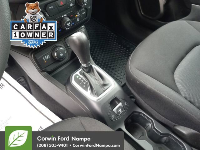 Used 2023 Jeep Renegade Latitude image 18