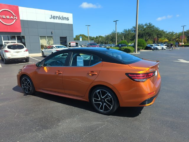 Certified 2024 Nissan Sentra SR FWD image 9