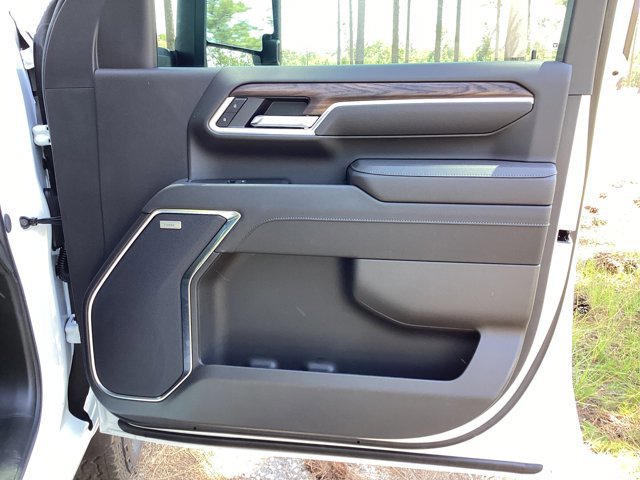 New 2025 GMC Sierra 3500 SLT w/ SLT Premium Package image 24