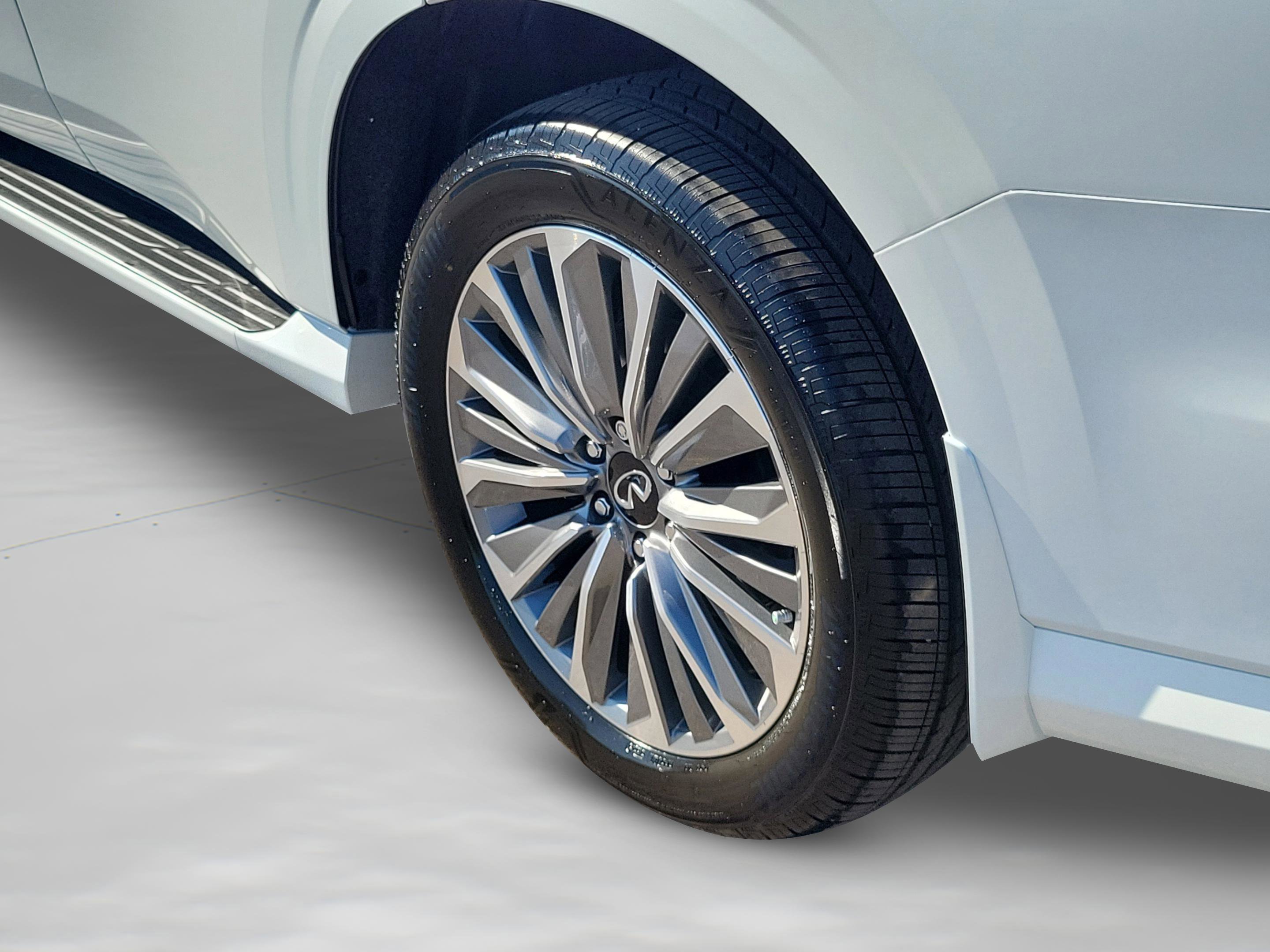 New 2026 INFINITI QX80 Luxe w/ Cargo Package image 6