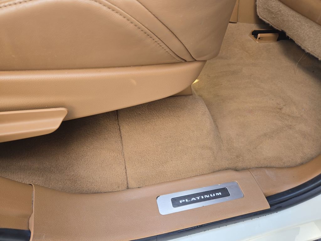 Used 2015 Cadillac Escalade Platinum image 34