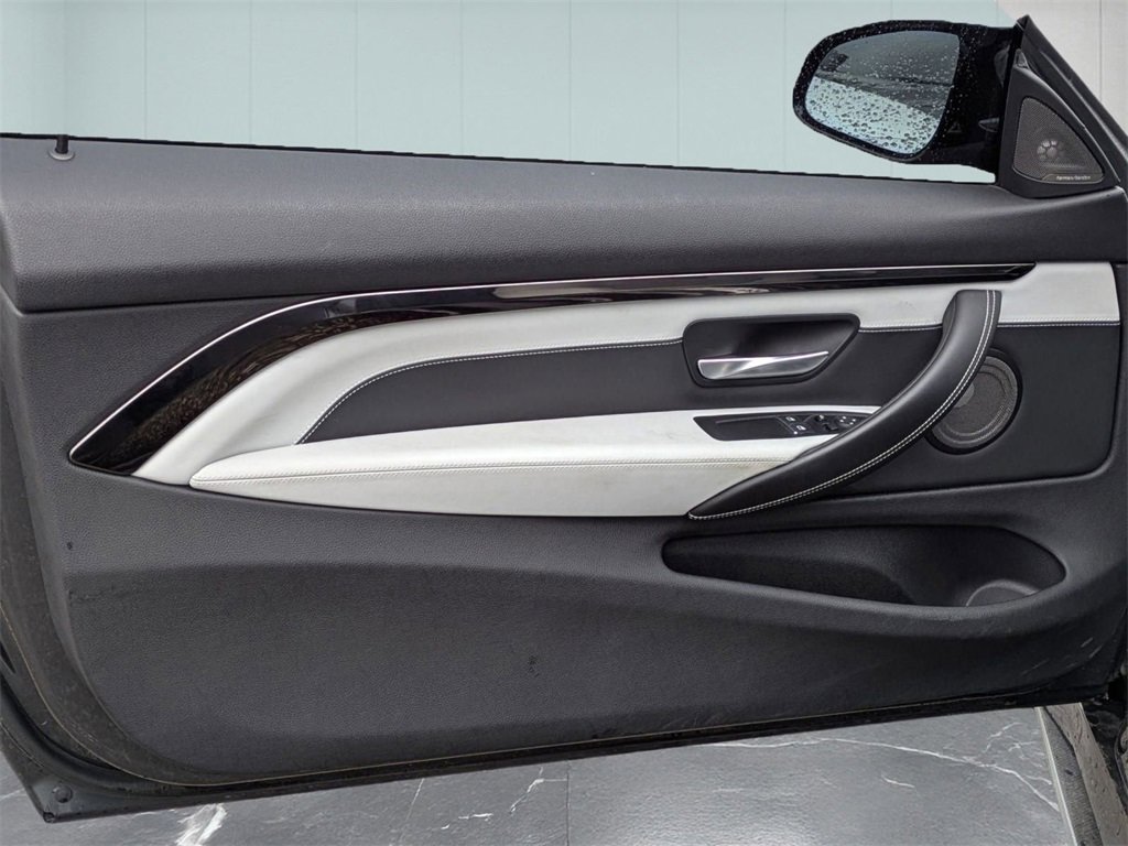 Used 2020 BMW M4 Coupe w/ Competition Package image 16