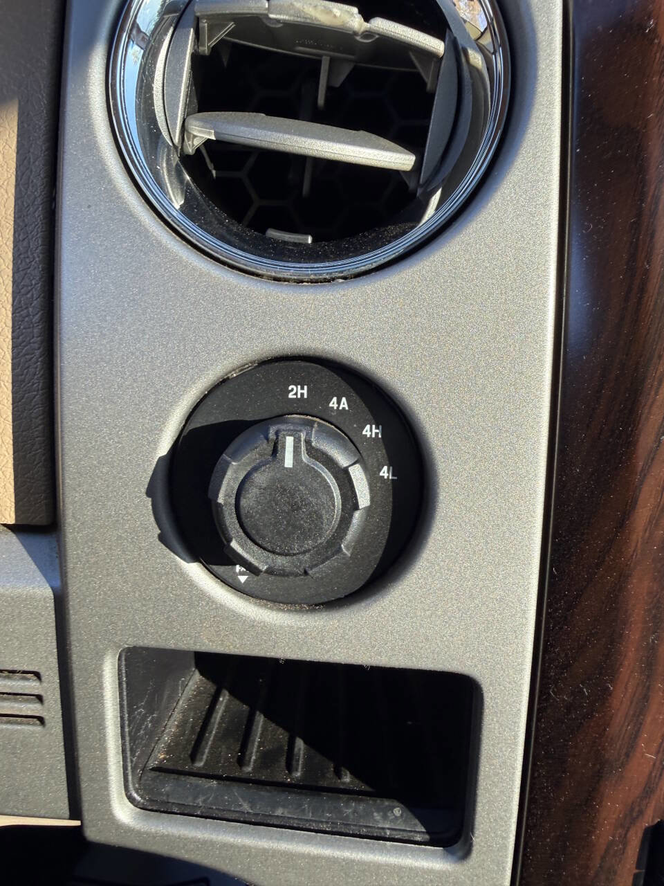 Used 2012 Ford F150 Lariat w/ Lariat Plus Pkg image 25