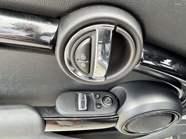 Used 2024 MINI Cooper S FWD image 13