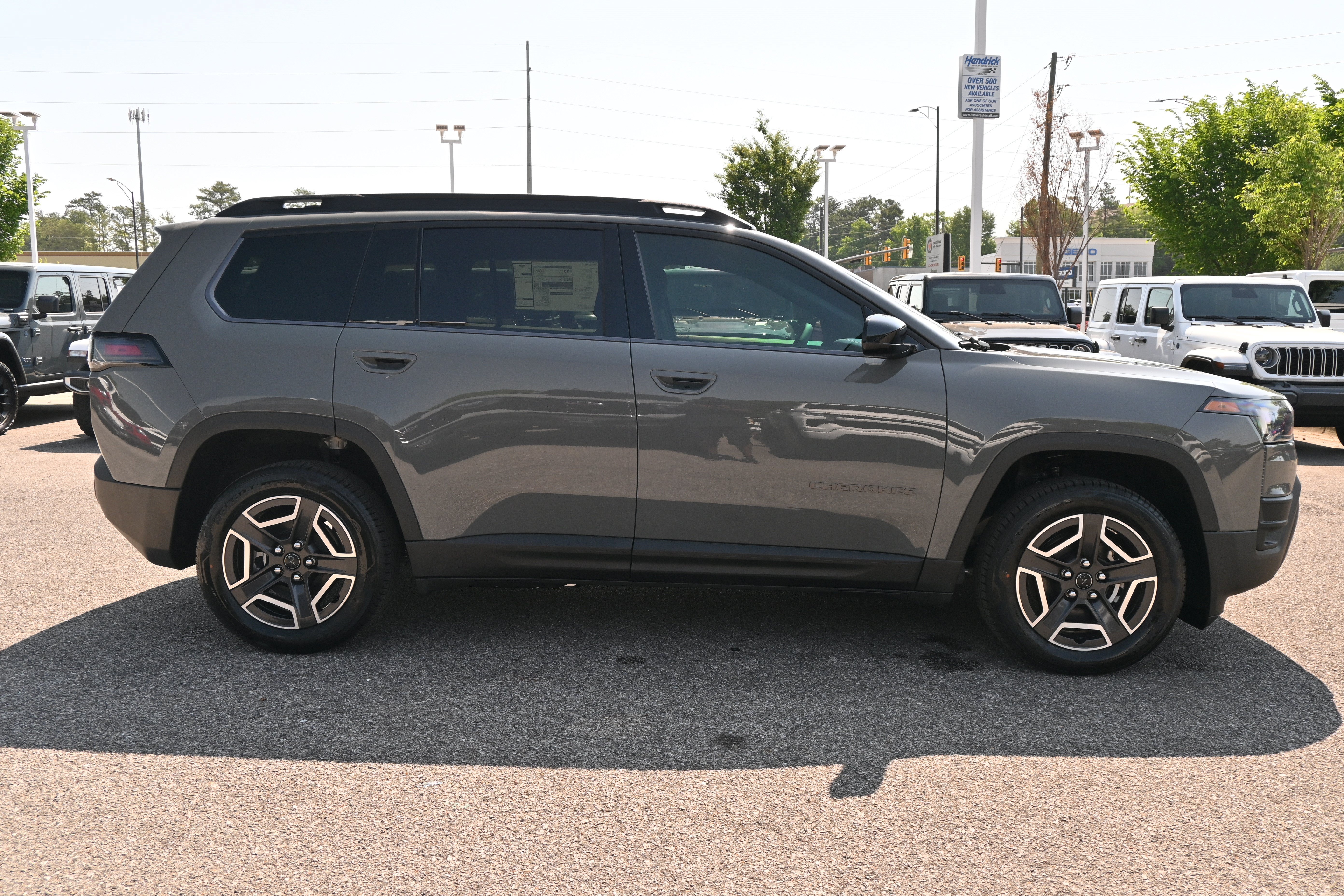 New 2026 Jeep Cherokee Laredo AWD/4WD image 11