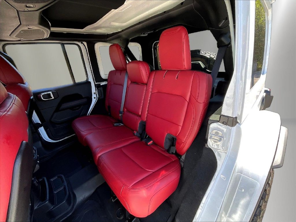 Used 2024 Jeep Wrangler Unlimited Rubicon 392 AWD/4WD image 24