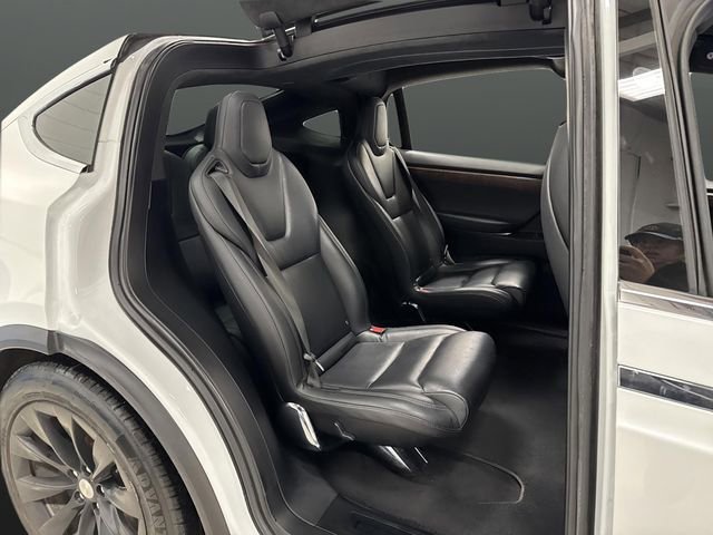 Used 2020 Tesla Model X Long Range image 28