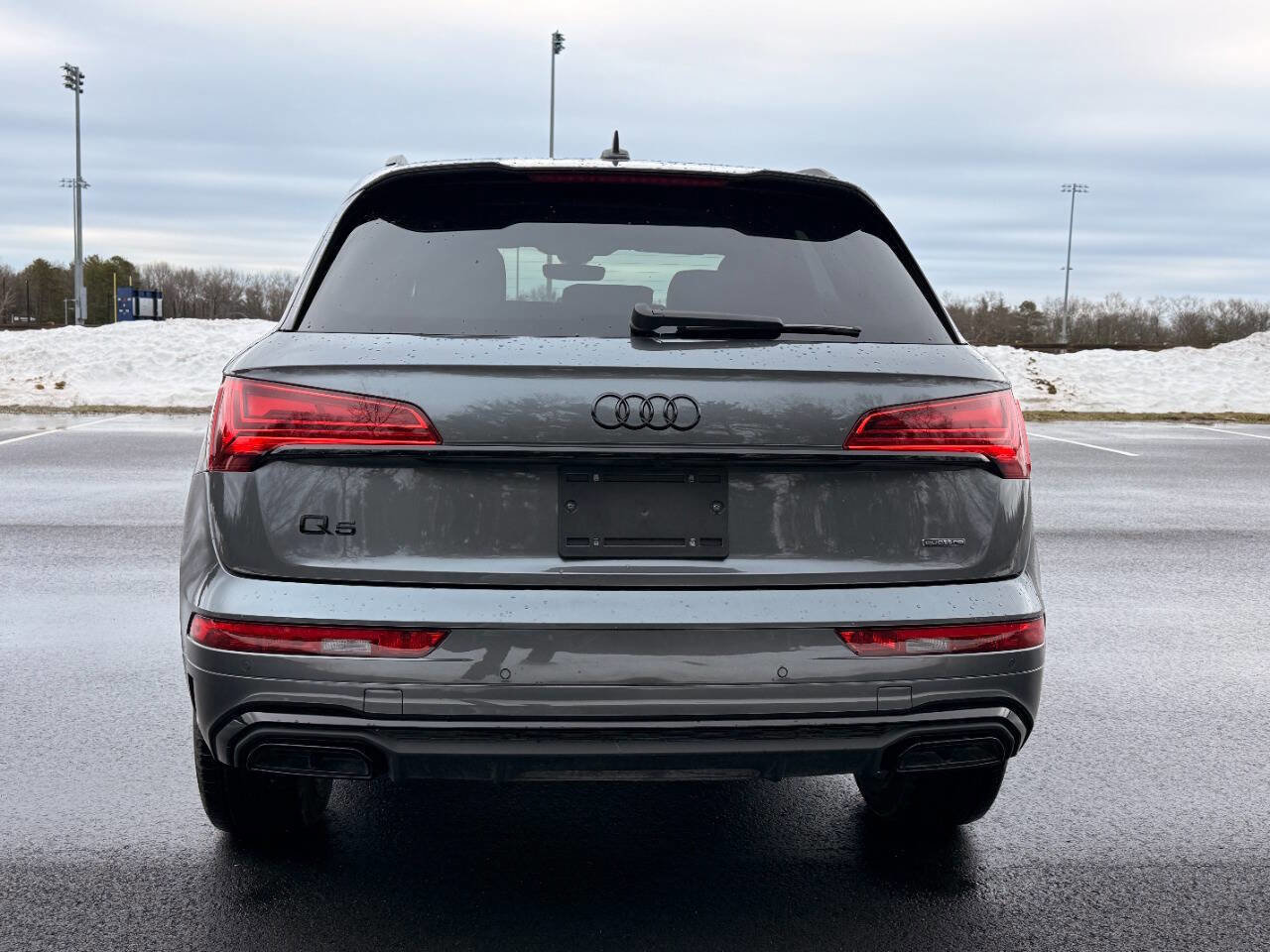 Used 2024 Audi Q5 2.0T Premium w/ Summer of Audi Package image 4