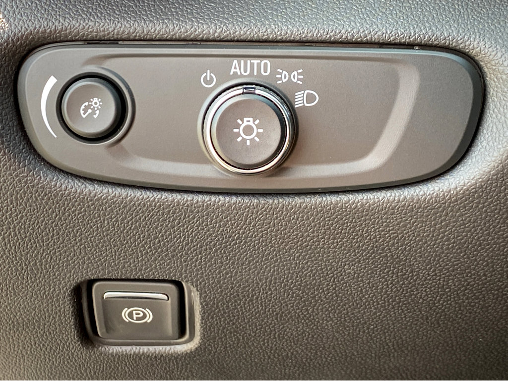 New 2024 Chevrolet Blazer Premier w/ Driver Confidence II Package image 14