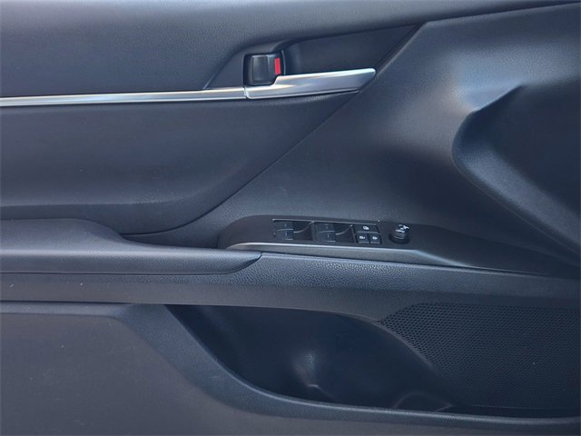 Used 2024 Toyota Camry SE image 21