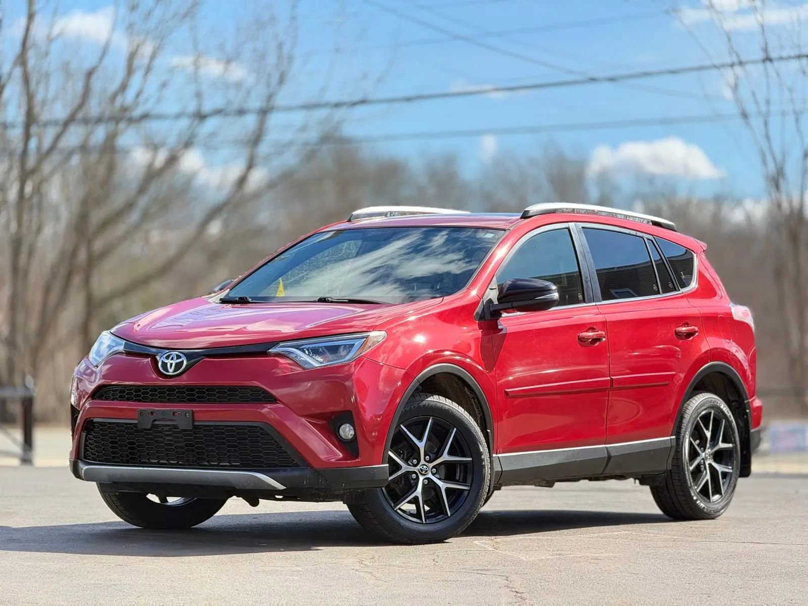Used 2016 Toyota RAV4 SE w/ Protection Package AWD/4WD image 2