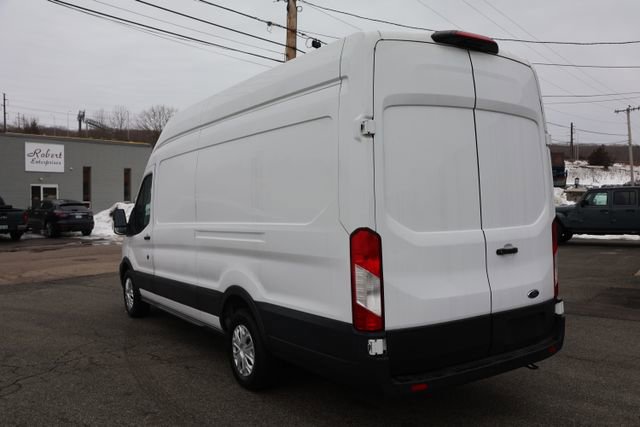 Used 2022 Ford E-Transit 148 High Roof Extended image 6