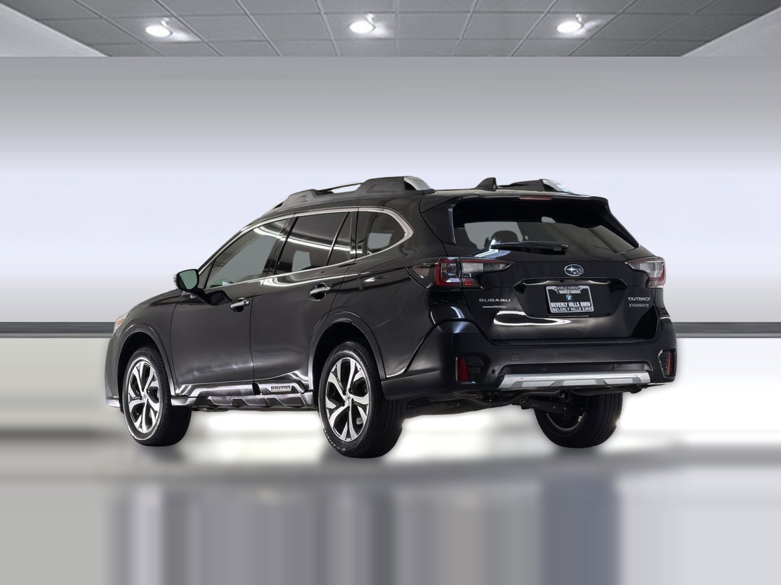 Used 2022 Subaru Outback Touring XT AWD/4WD image 3