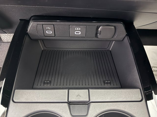 New 2026 Toyota Prius LE image 18