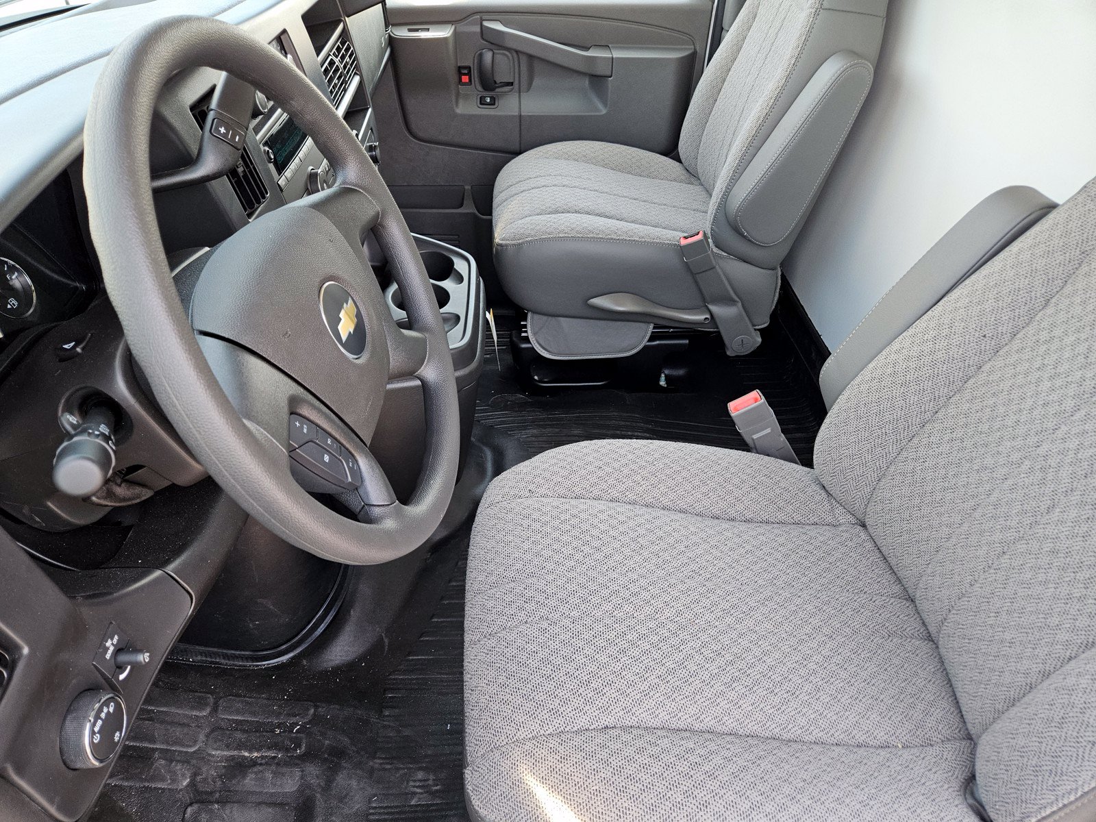 New 2026 Chevrolet Express 3500 w/ Power Convenience Package RWD image 9