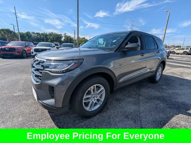 New 2026 Ford Explorer Active RWD image 9