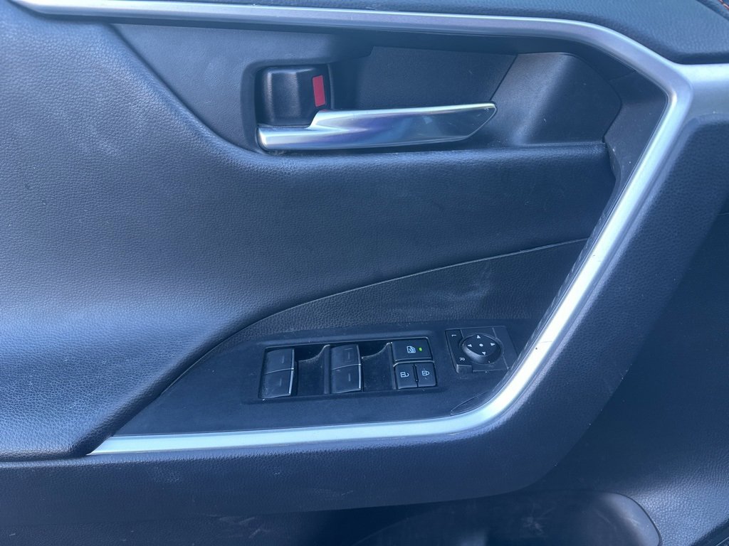 Used 2022 Toyota RAV4 Adventure image 10