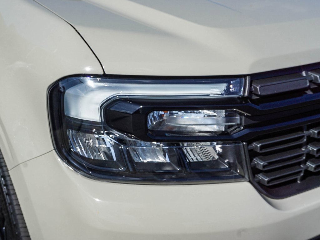 Used 2024 Ford Maverick Lariat w/ Black Appearance Package image 10