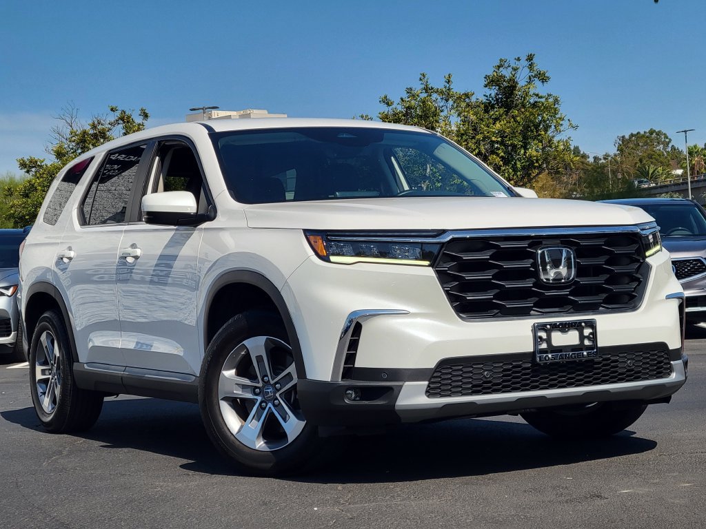 Certified 2025 Honda Pilot EX-L image 32