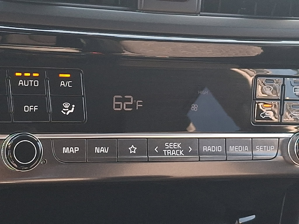 Certified 2024 Kia Seltos X-Line AWD/4WD image 22