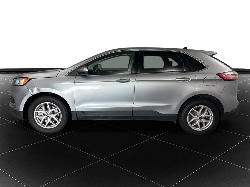Used 2024 Ford Edge SEL image 2