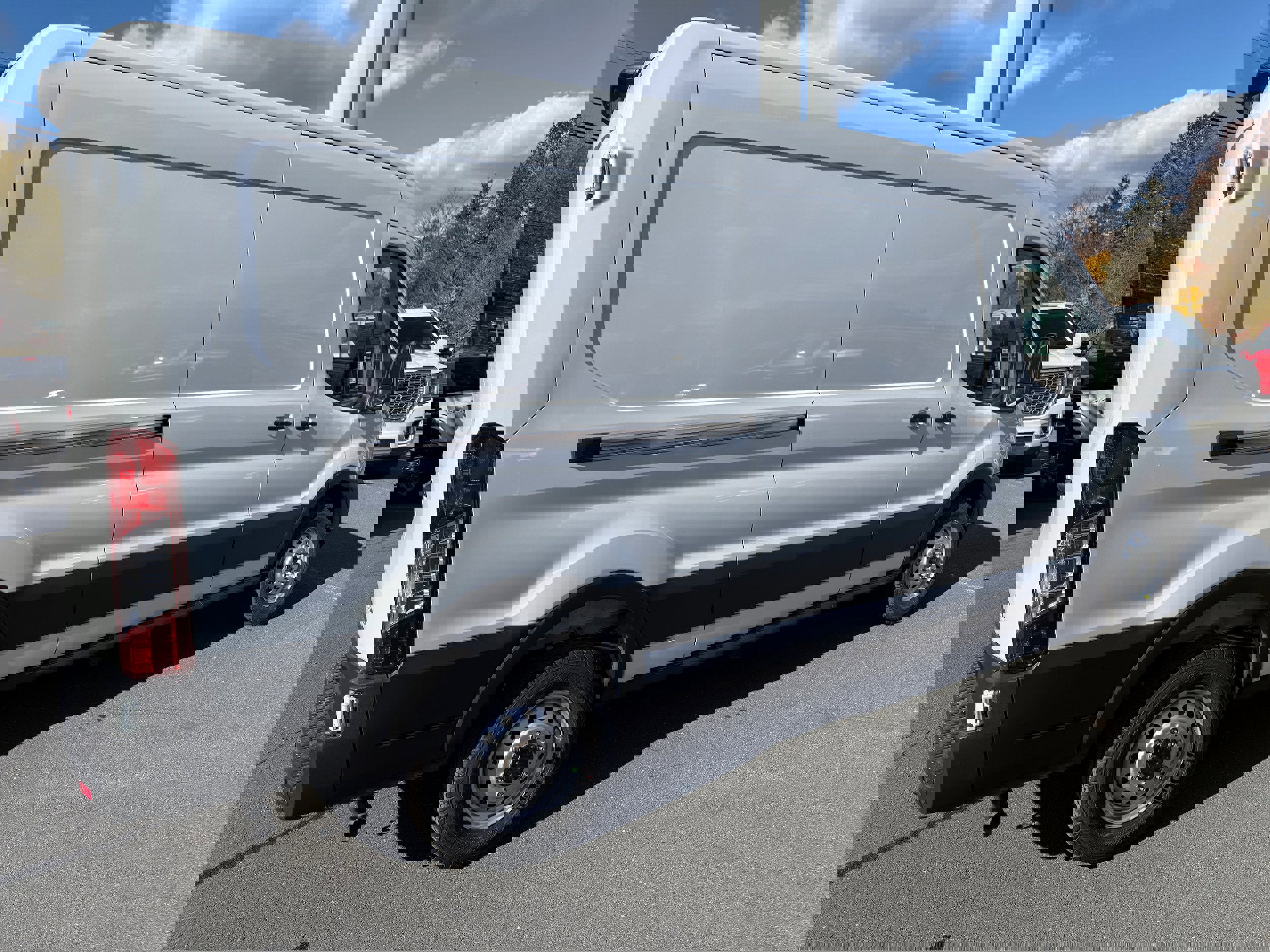 New 2026 Ford Transit 250 148 Medium Roof Extended AWD image 4