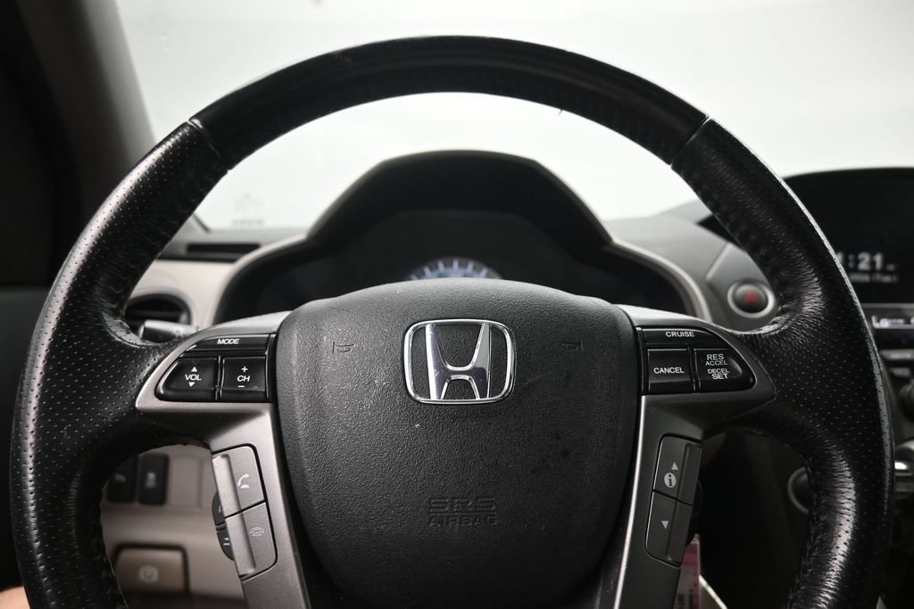 Used 2015 Honda Pilot Touring image 10