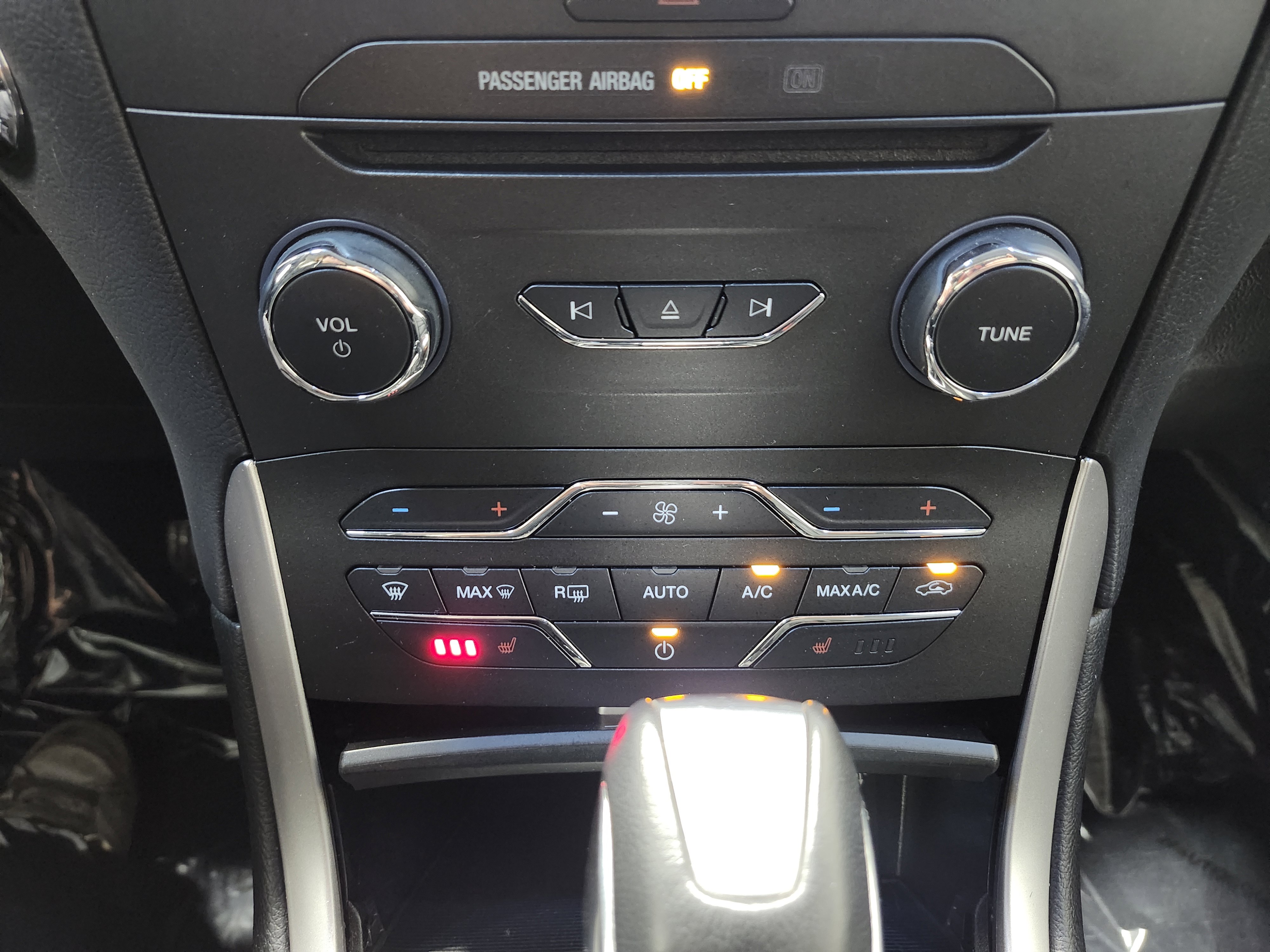 Used 2017 Ford Edge SEL w/ Equipment Group 201A image 33