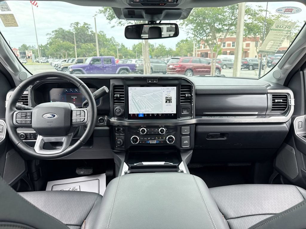 Used 2025 Ford F350 Lariat w/ Lariat Ultimate Package AWD/4WD image 28