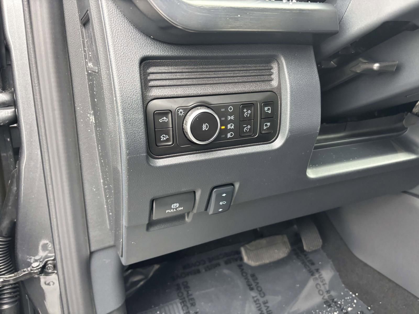 New 2026 Ford F250 Lariat image 15