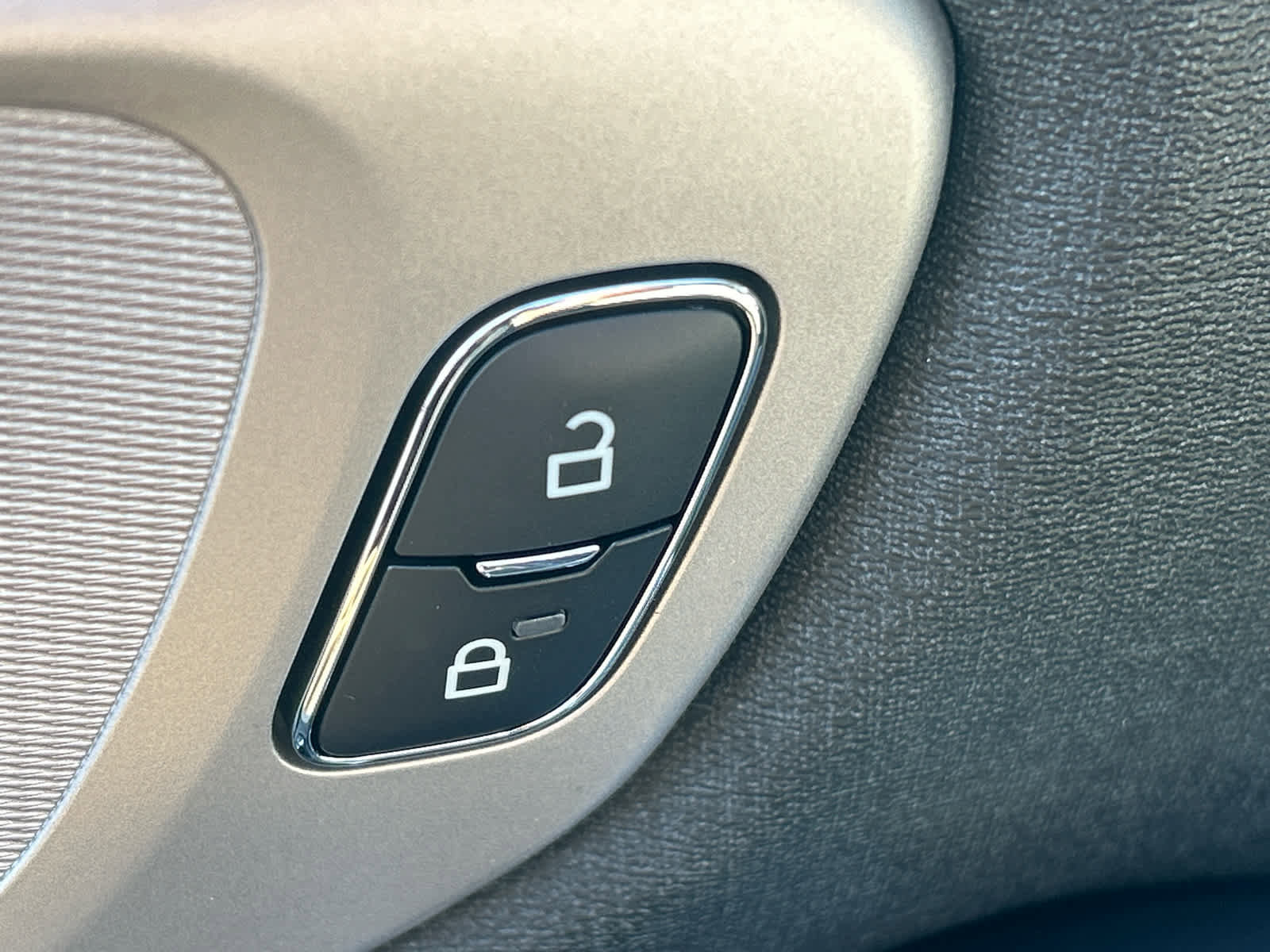 New 2026 Ford Expedition Active image 24