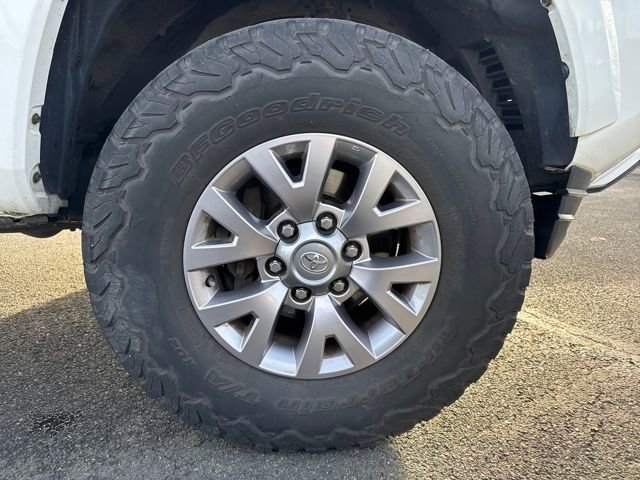 Used 2016 Toyota Tacoma SR5 image 18