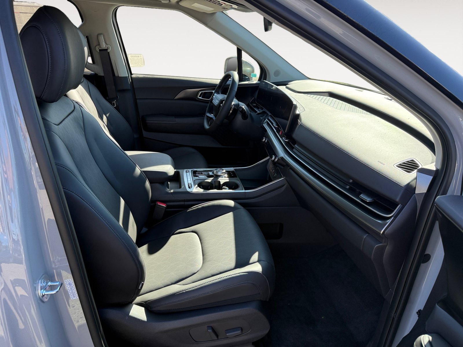 New 2027 Kia Carnival SX FWD image 18