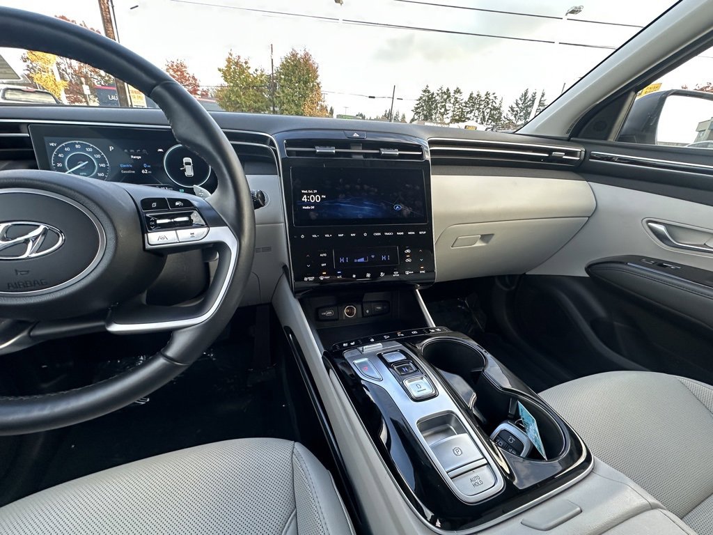 Used 2024 Hyundai Tucson Limited image 25